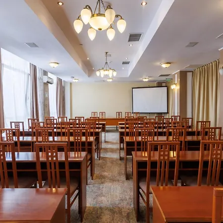 科曼多酒店 酒店 马马亚