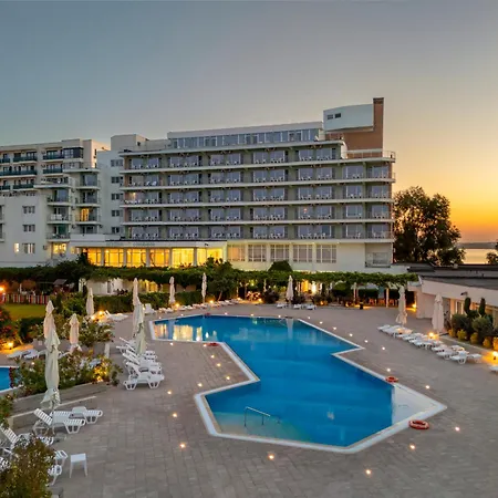 Comandor Mamaia