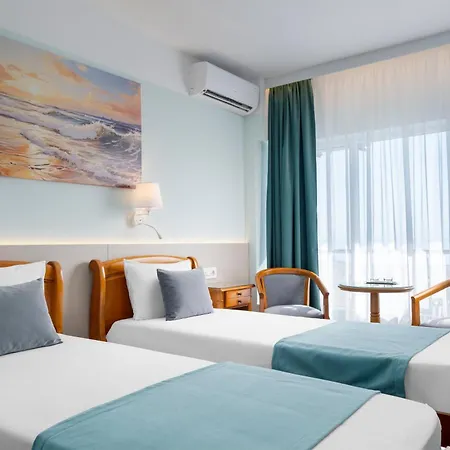 Comandor Hotel 4*