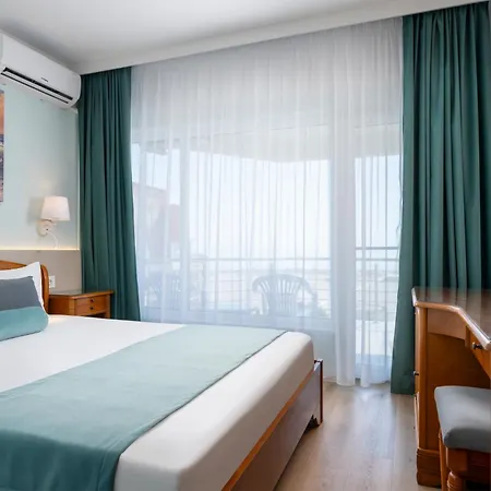 Comandor Hotel 4*